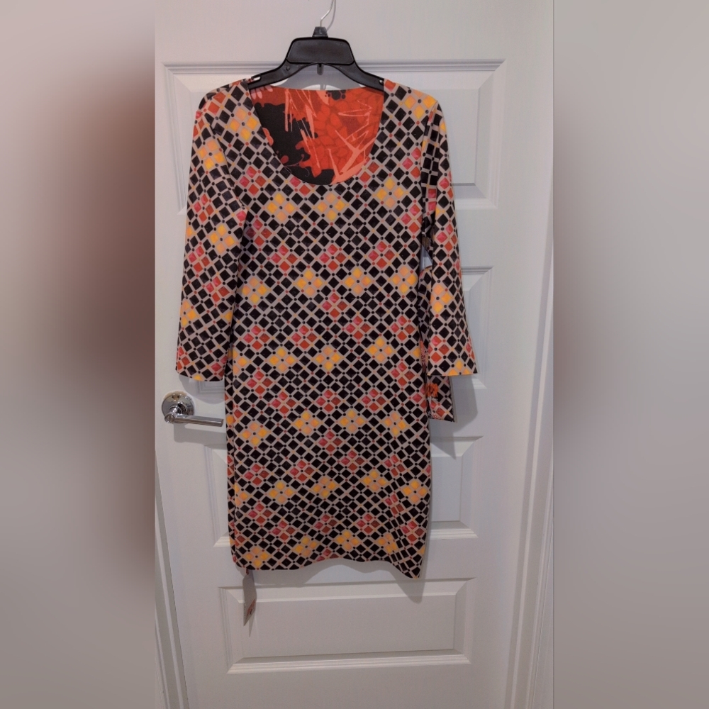 Geometric Patterned Dress - Picture 3 of 8